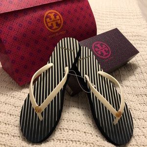 NEW WITH TAGS Tory Burch flip flops